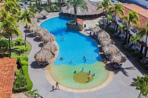 Sunsol Isla Caribe, Pool
