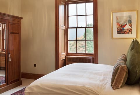 Glencoe House, Room