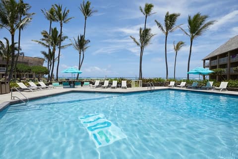 The ISO by Castle, Outdoor pool