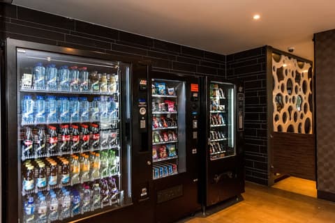 Xo Hotels Park West, Reception