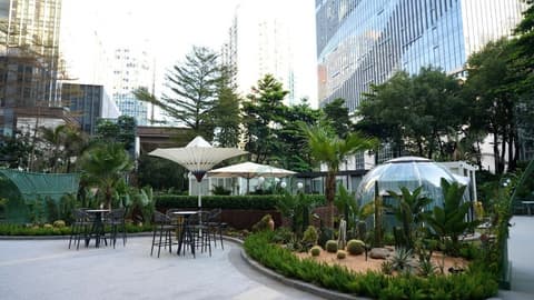Vanburgh Hotel, Garden