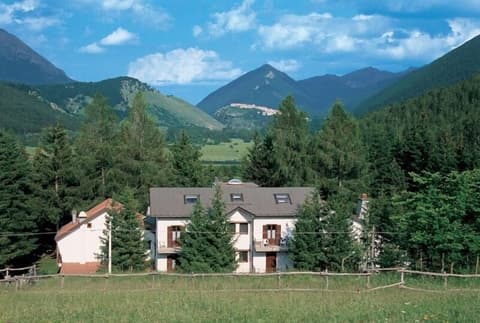 LH Hotel Paradiso, Exterior