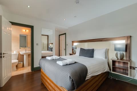 Base Serviced Apartments - Sir Thomas Street, Room