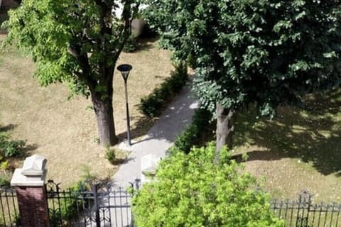 Best Western Paris Porte de Versailles, Garden