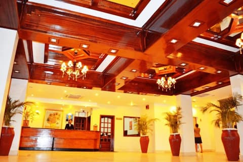 New Mwanza Hotel, Reception