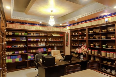 Hotel Nepalaya, Lobby sitting area