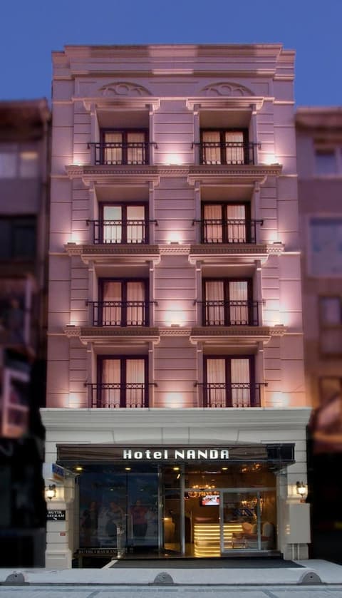 Hotel Nanda, Exterior