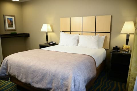 Candlewood Suites Denver Northeast - Brighton by IHG, Room