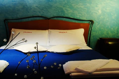 La Casa sulla Collina d'Oro, Room