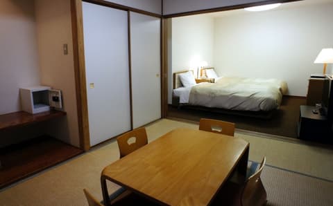 Wisterian Life Club Verde no Mori, Room