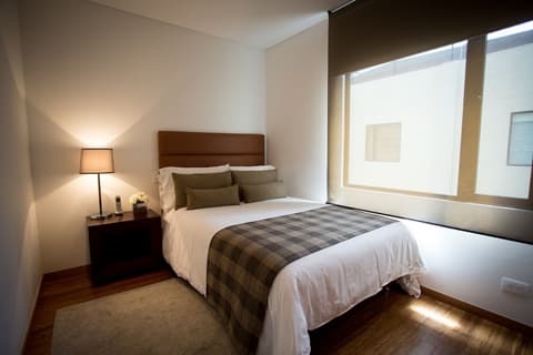 93 Luxury Suites & Residences, Room