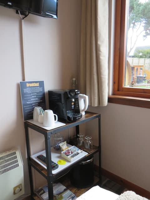 Eriskay Guest House and Aviemore Glamping, Room