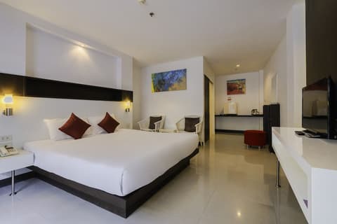 Baron Beach Hotel, Room