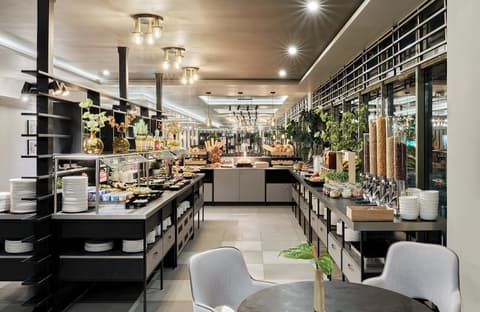 Leonardo Royal Hotel Warsaw, Breakfast area