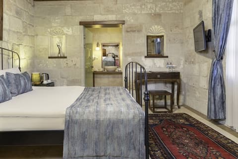 Doors Of Cappadocia, Room