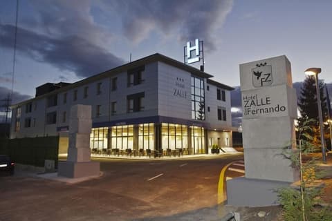 Hotel Zalle Don Fernando, Front of property - evening/night