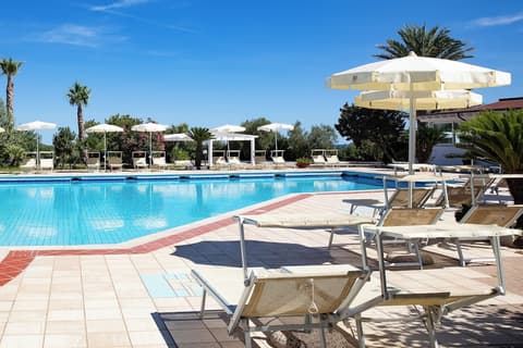 Alba Dorata Resort, Pool