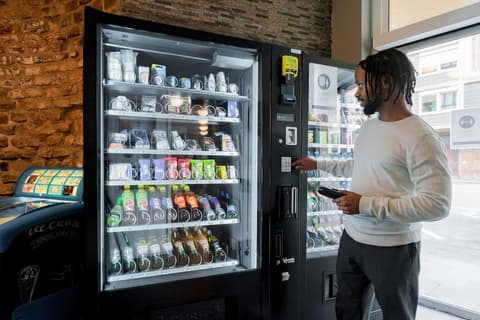 a&o Köln Dom - Hostel, Vending machine