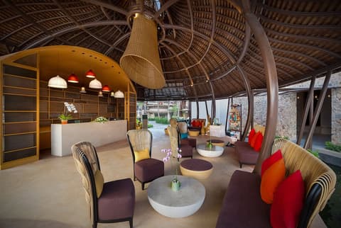 Prana Resort Nandana, Lobby sitting area