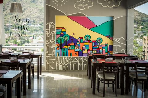 Amérian Carlos Paz, Restaurant