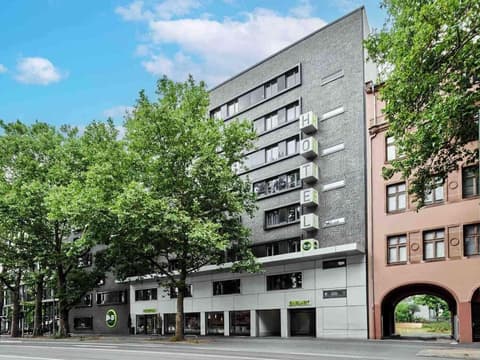 B&B Hotel Frankfurt City-Ost, Exterior