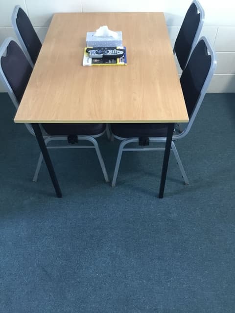 Ulster Apartments, Dining