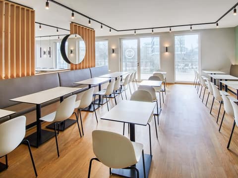 B&B Hotel Bad Homburg, Bar (on property)