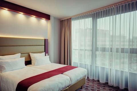 Amedia Amsterdam Airport, Trademark Collection by Wyndham, Room