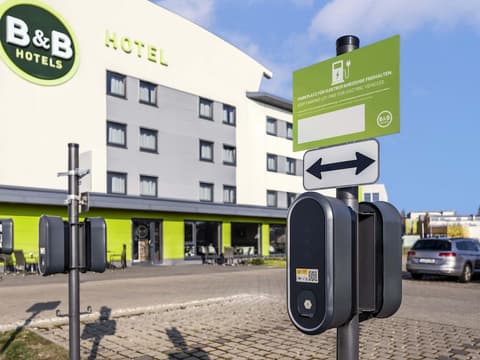 B&B Hotel Erlangen-Süd, Exterior