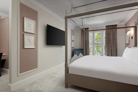 Fairmont Windsor Park, Room