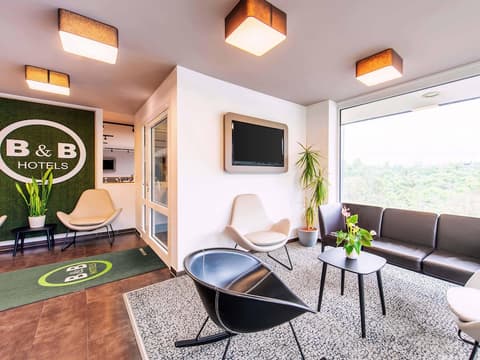 B&B HOTEL Regensburg-City, Lobby