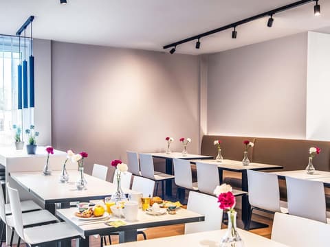 B&B HOTEL Regensburg-City, Business center