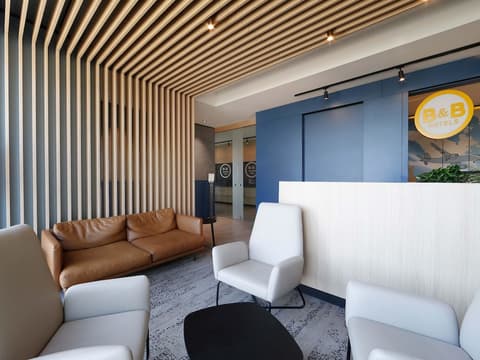 B&B Hotel Berlin-Airport, Lobby