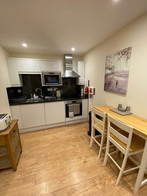 Waverley Inn Apartments, Room