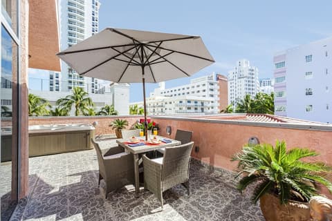 Secret Garden Miami Beach, Terrace/patio