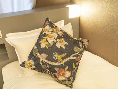 HALE Kyoto Tambaguchi, Room