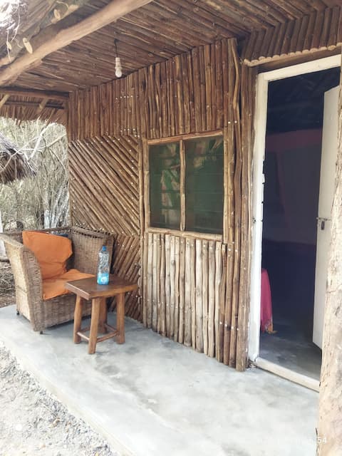 Room-mida Creek Eco Camp - Relax in Cosy, Balcony
