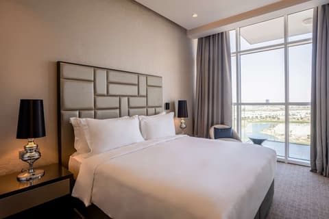 Radisson Dubai Damac Hills, Room