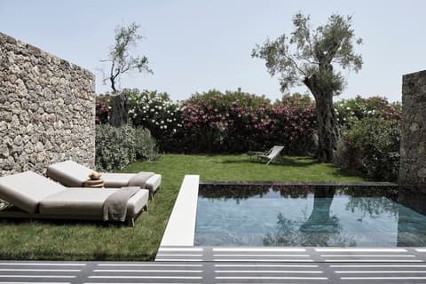 The Olivar Suites, Private pool