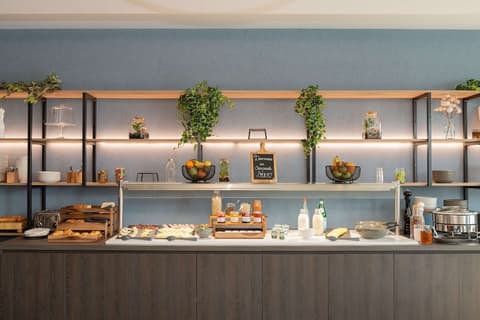 Campanile Smart Lyon Est - Eurexpo Bron Aviation, Breakfast area