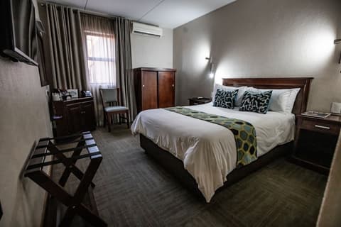 Hotel247, Room