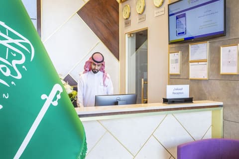 Velar Inn Hotel, Reception