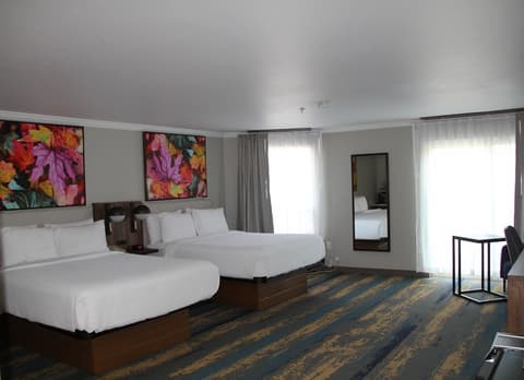 La Quinta Inn & Suites by Wyndham Yakima Downtown, Room