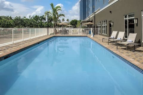 Residence Inn by Marriott Doral Mall Area, Pool