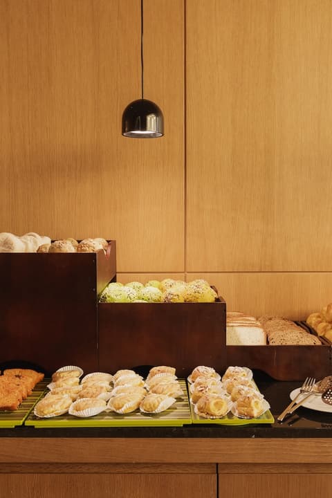 Lumen Hotel & The Lisbon Light Show, Breakfast buffet