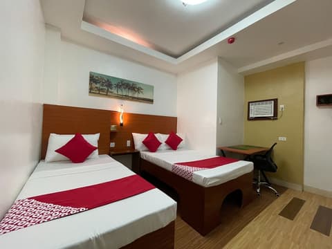 OYO 685 K Fortune Apartelle, Room