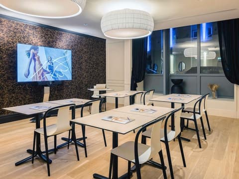 Mercure Bordeaux Centre Gare Atlantic, Miscellaneous