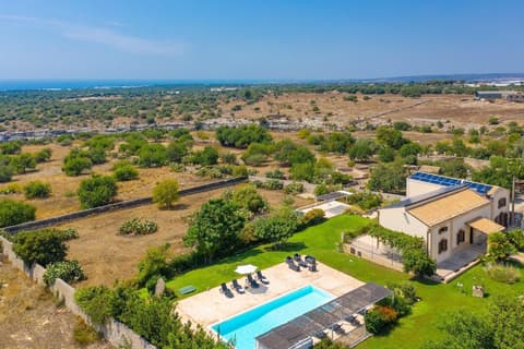 Villa Palazzola Large Private Pool Sea Views A C Wifi - 2886, Room