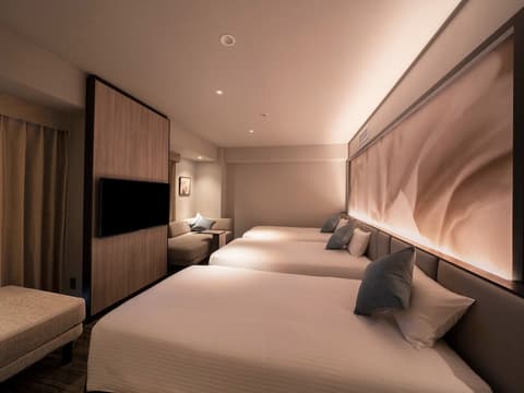 Oriental Hotel Universal City, Room