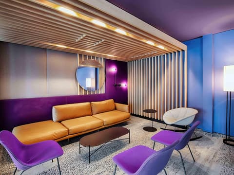 B&B Hotel Augsburg-West, Lobby